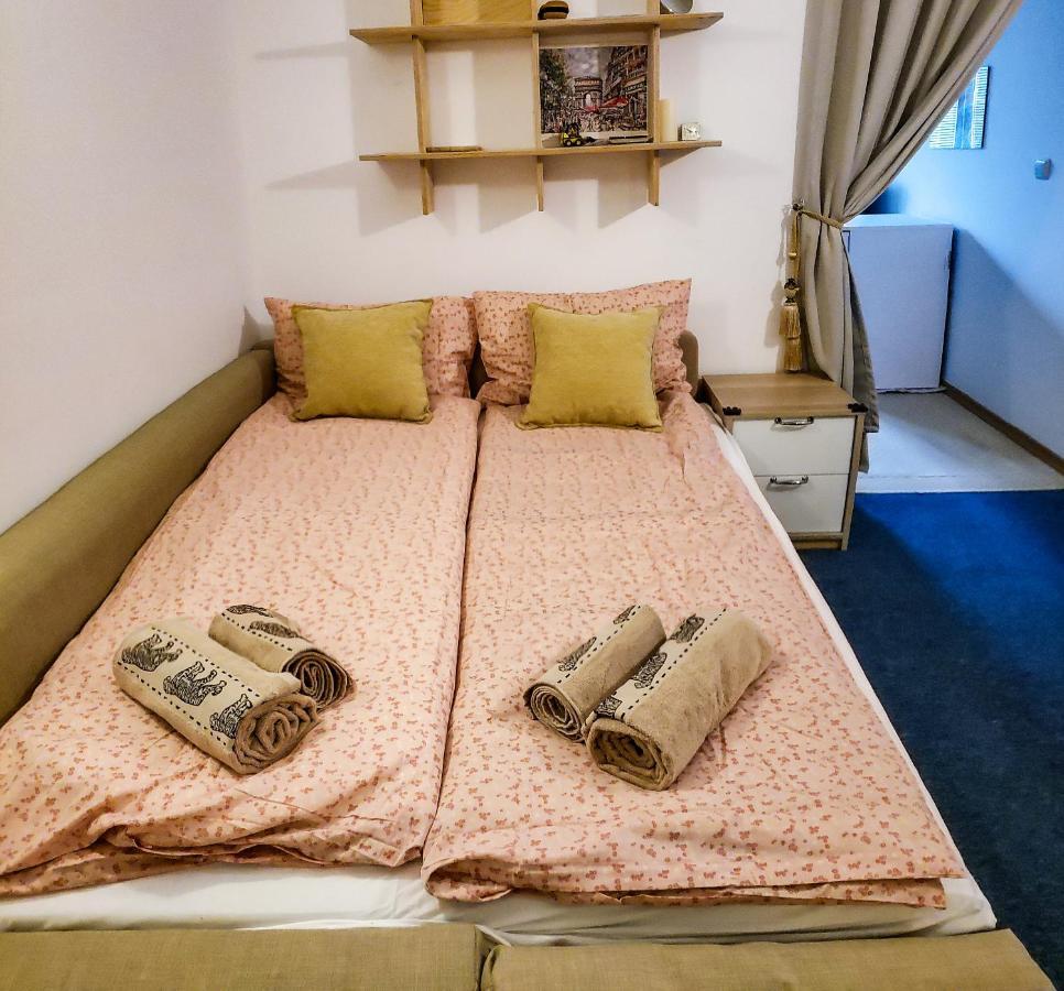 Apart 32 Govedartsi Forest View Bagian luar foto